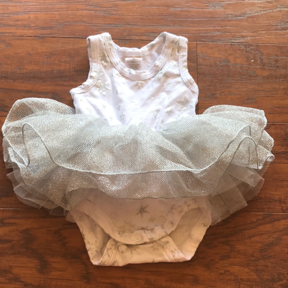 White with silver stars and silver tutu 0-3 m